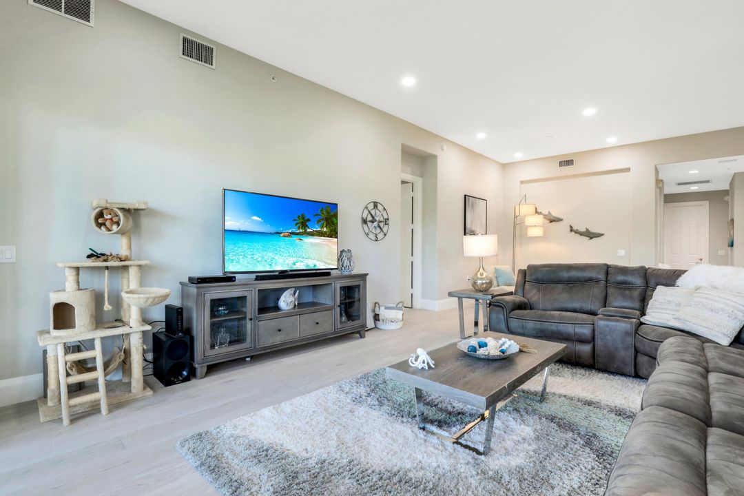 3031 Marengo Ct #101, Naples, FL 34114