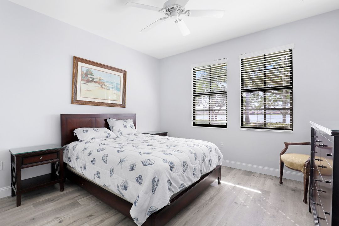 1391 Santiago Cir #902, Naples, FL 34113