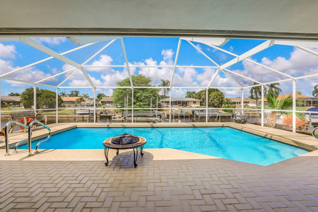 4408 SE 12th Ave, Cape Coral, FL 33904