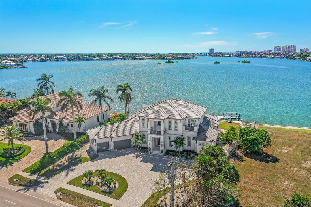 550 S Barfield Dr, Marco Island, FL 34145