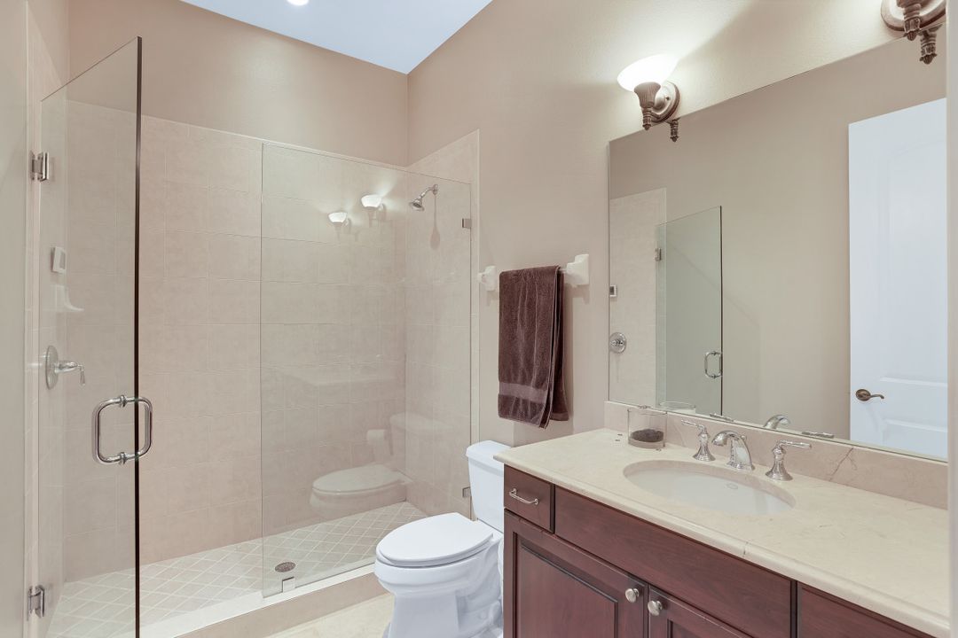 3645 7th Ave NW, Naples, FL 34120