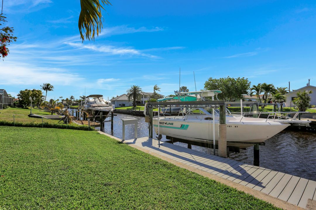 2108 Everest Pkwy, Cape Coral, FL 33904