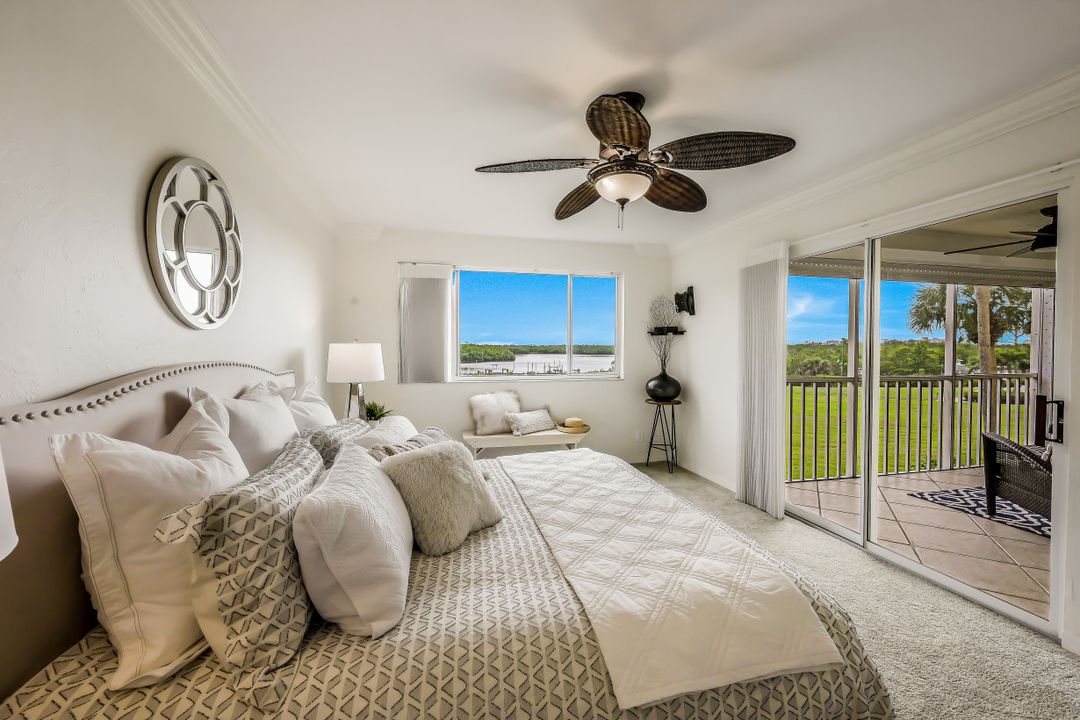 320 Horse Creek Dr #203, Naples, FL 34110