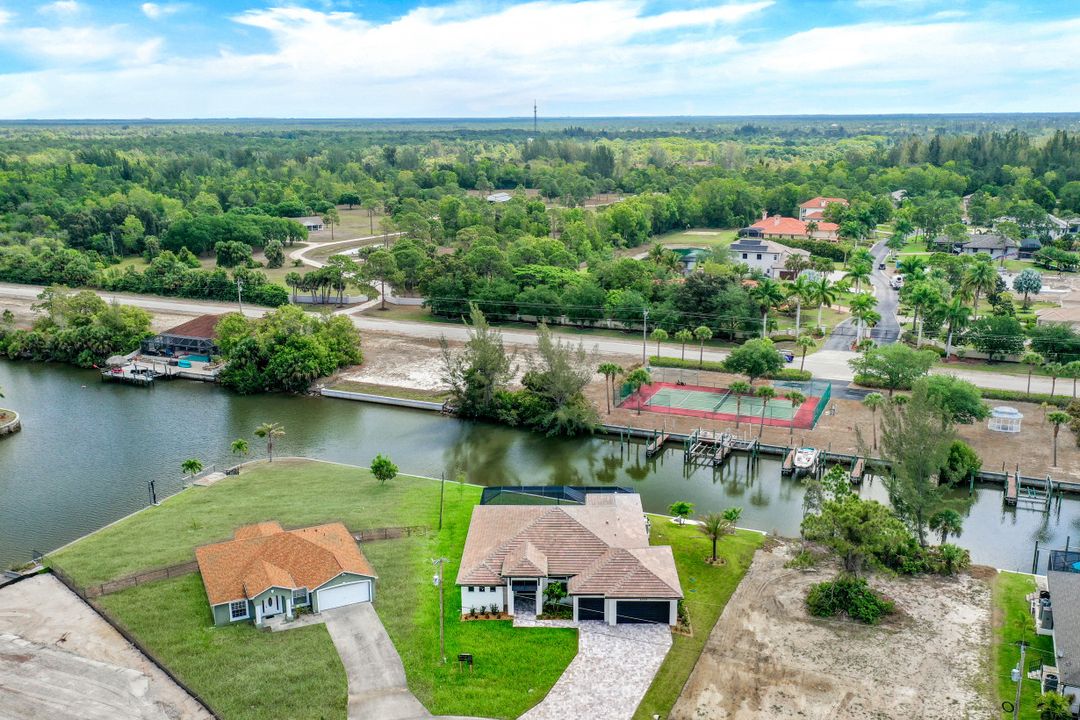 2833 NW 41st Ave, Cape Coral, FL 33993