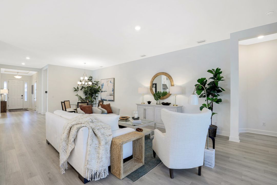 8924 Cappello Ct, Naples, FL 34119