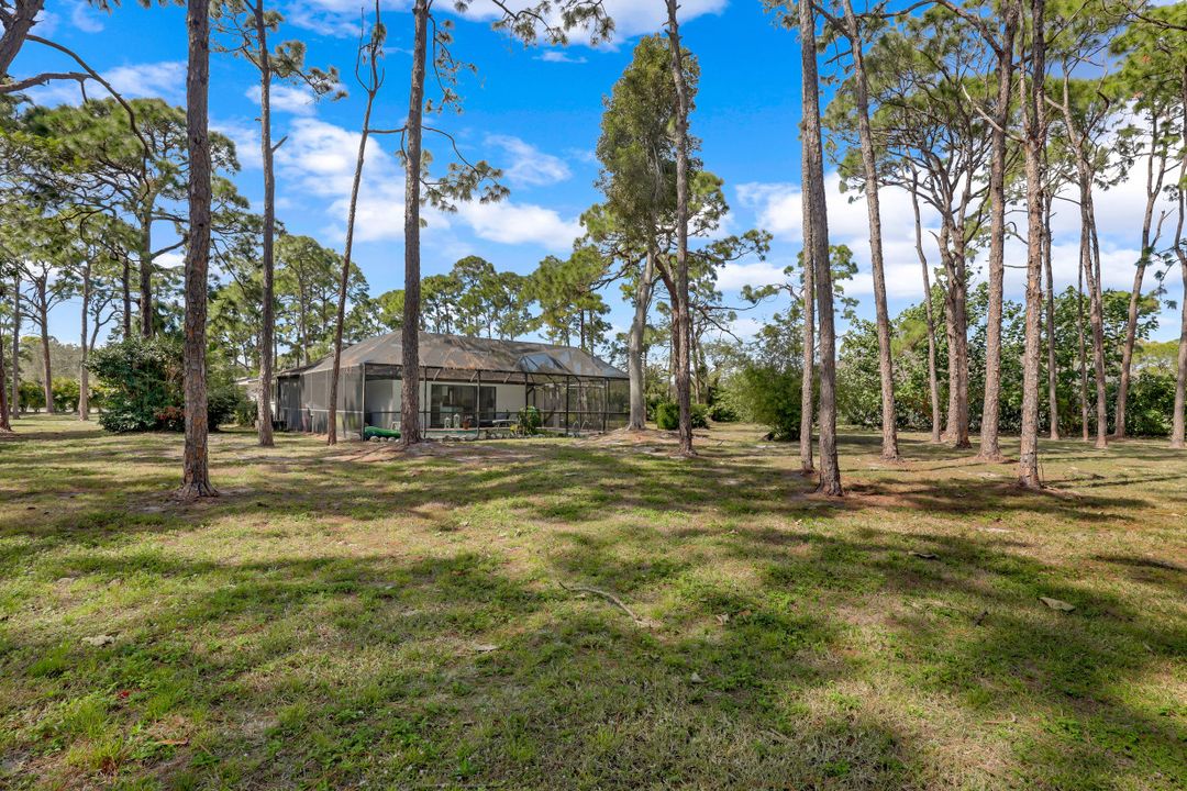 6640 Trail Blvd, Naples, FL 34108