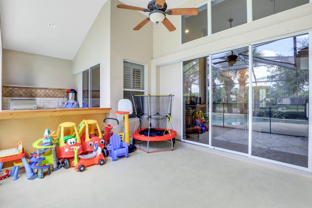 12836 Brynwood Way, Naples, FL 34105