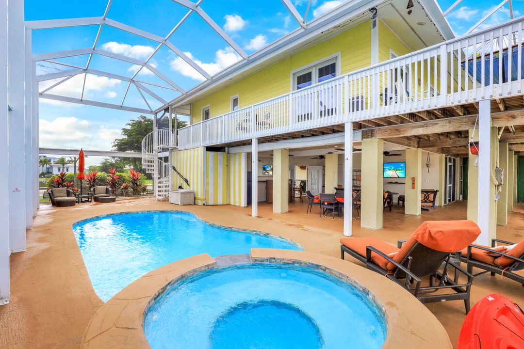 1660 Winterberry Dr, Marco Island, FL 34145