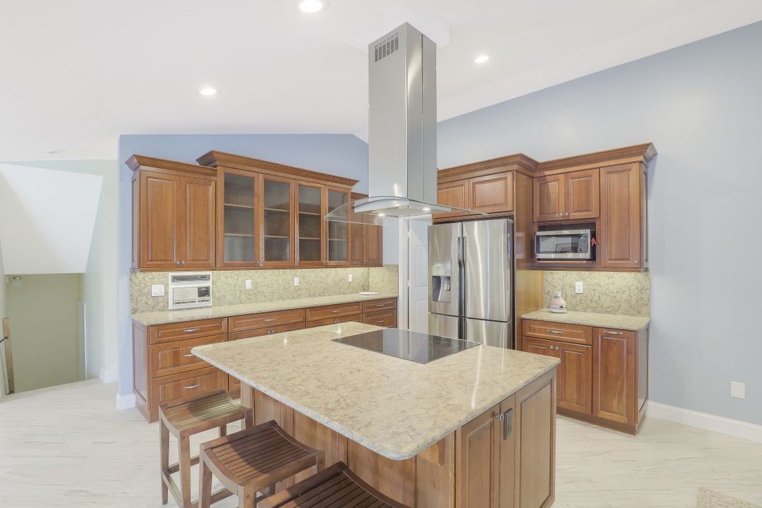 841 Magnolia Ct, Marco Island, FL 34145