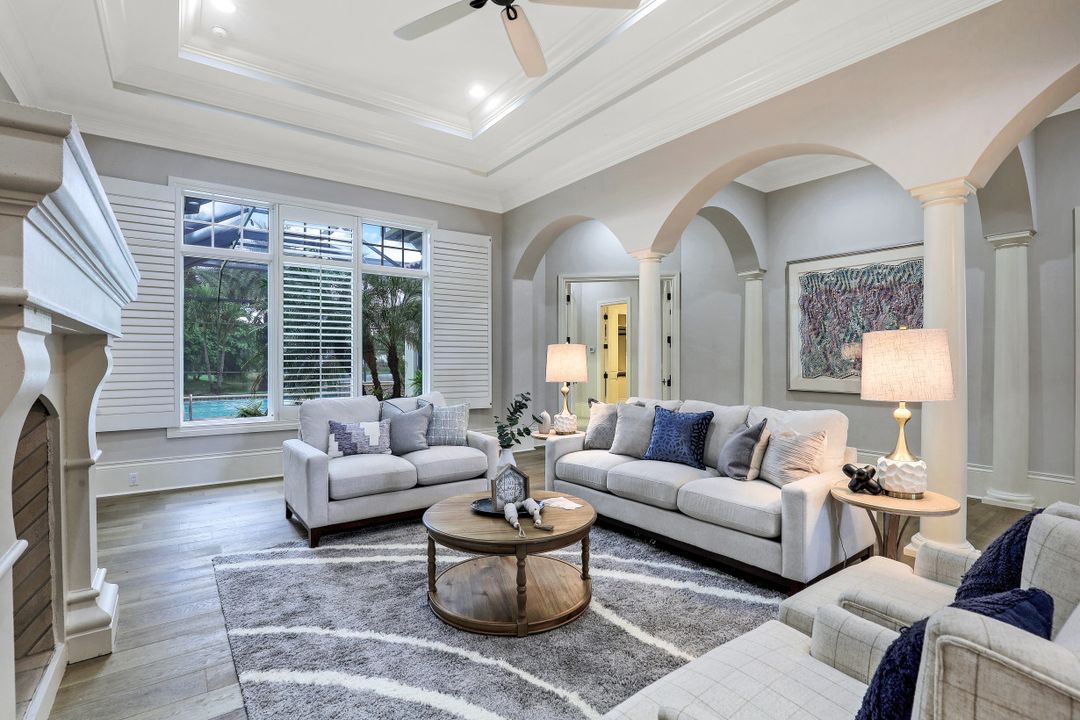 2228 Miramonte Ct, Naples, FL 34105