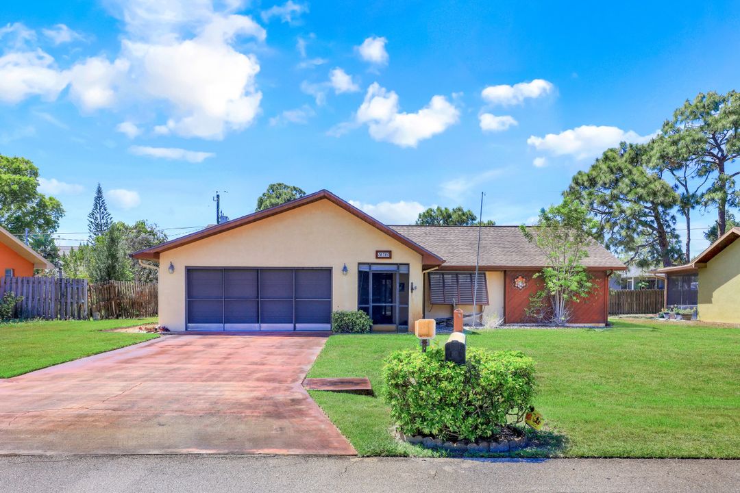 18580 Ocala Rd, Fort Myers, FL 33967