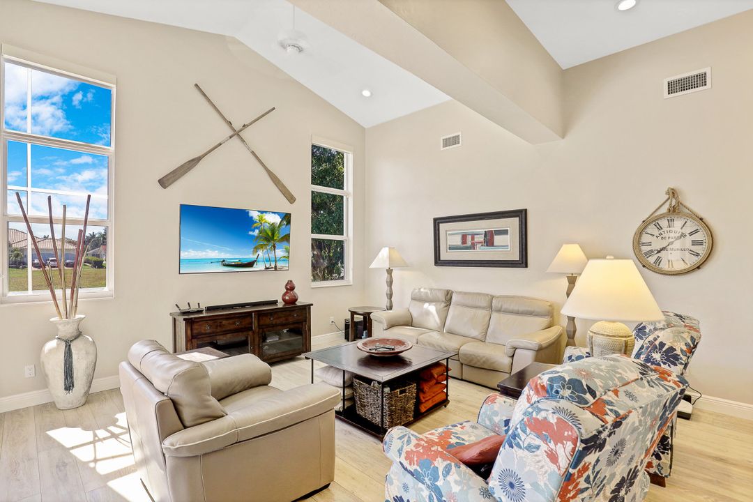 264 Rockhill Ct, Marco Island, FL 34145