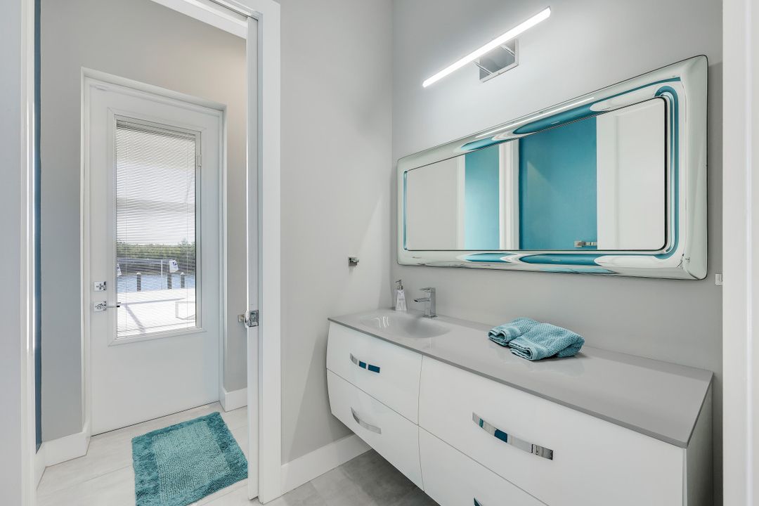 5210 SW 28th Pl, Cape Coral, FL 33914