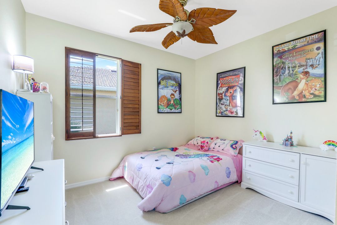 14087 Mirror Ct, Naples, FL 34114