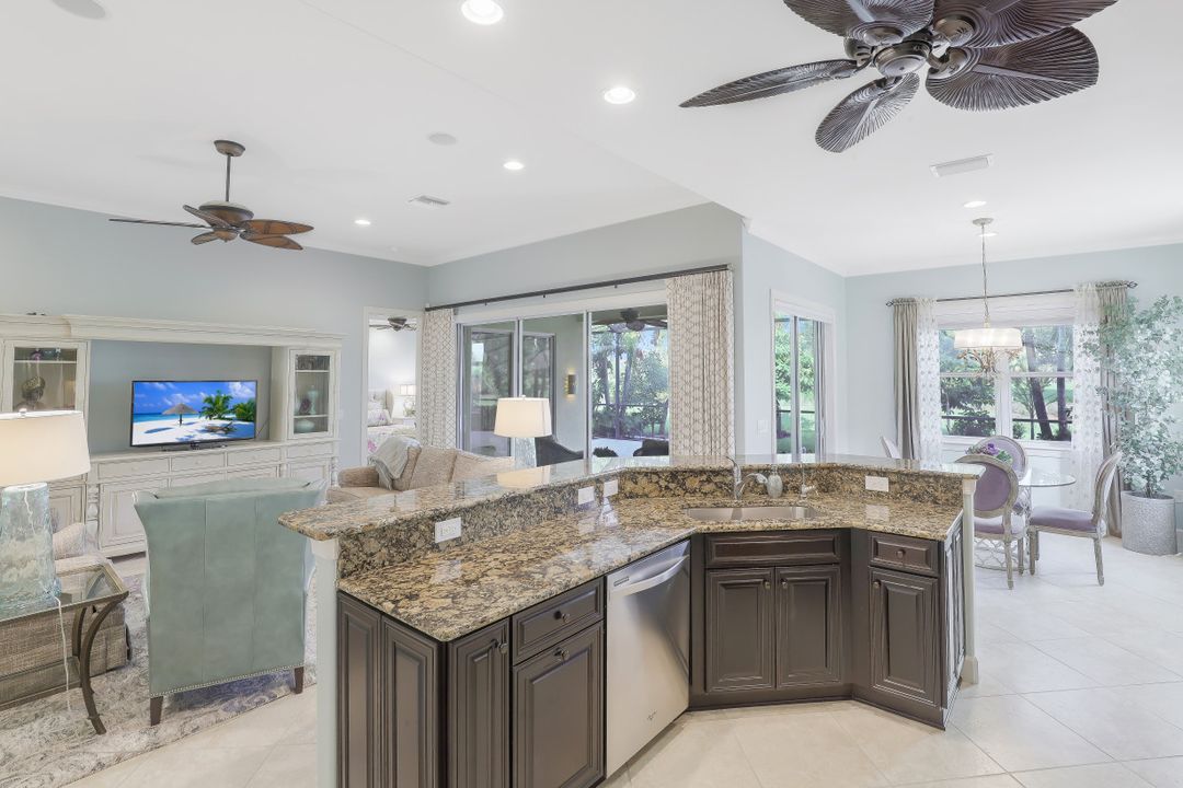 9090 Limestone Ln, Naples, FL 34120