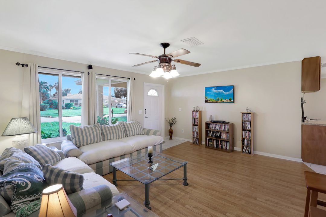 1213 SE 36th St, Cape Coral, FL 33904