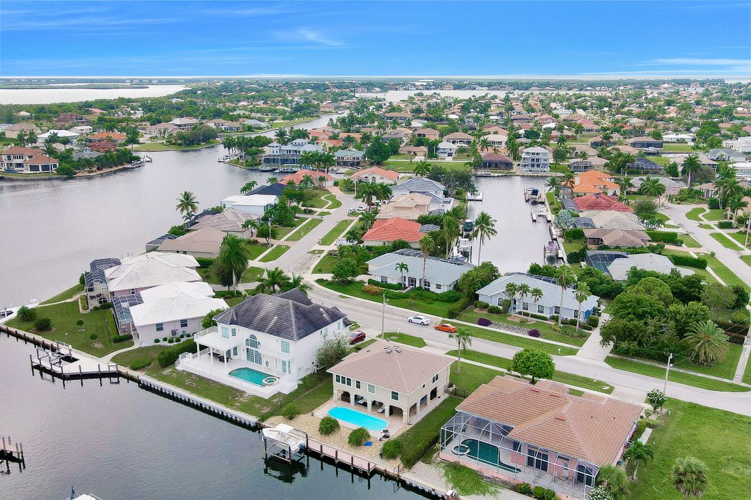 1642 Rainbow Ct, Marco Island, FL 34145