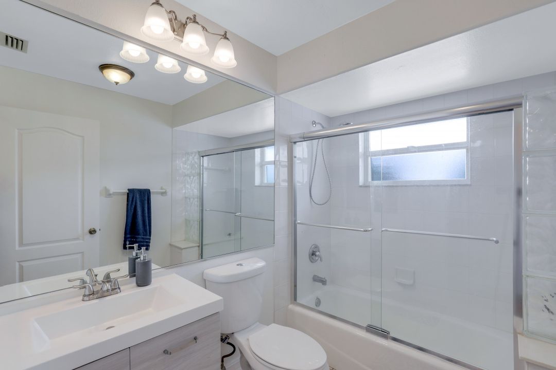 3332 SE 22nd Pl, Cape Coral, FL 33904