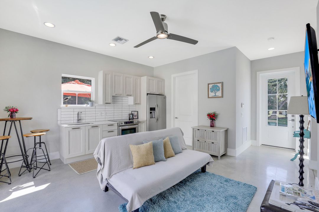 255 Columbus Way, Marco Island, FL 34145