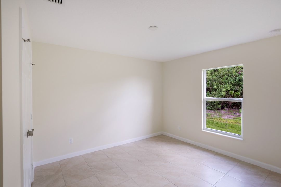 1638 Paddock St, Port St. Lucie, FL 34987