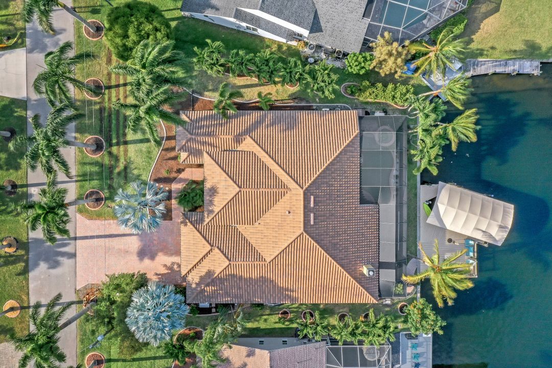 5239 SW 27th Ave, Cape Coral, FL 33914