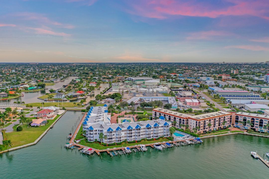 991 N Barfield Dr #206, Marco Island, FL 34145