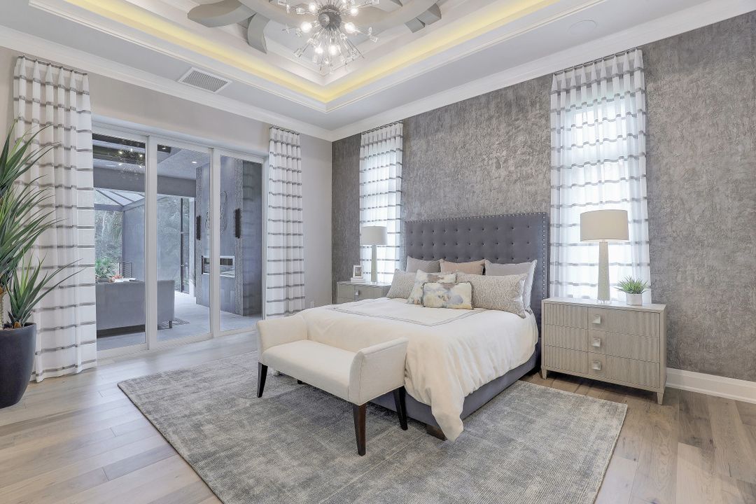 4490 Wayside Dr, Naples, FL 34119