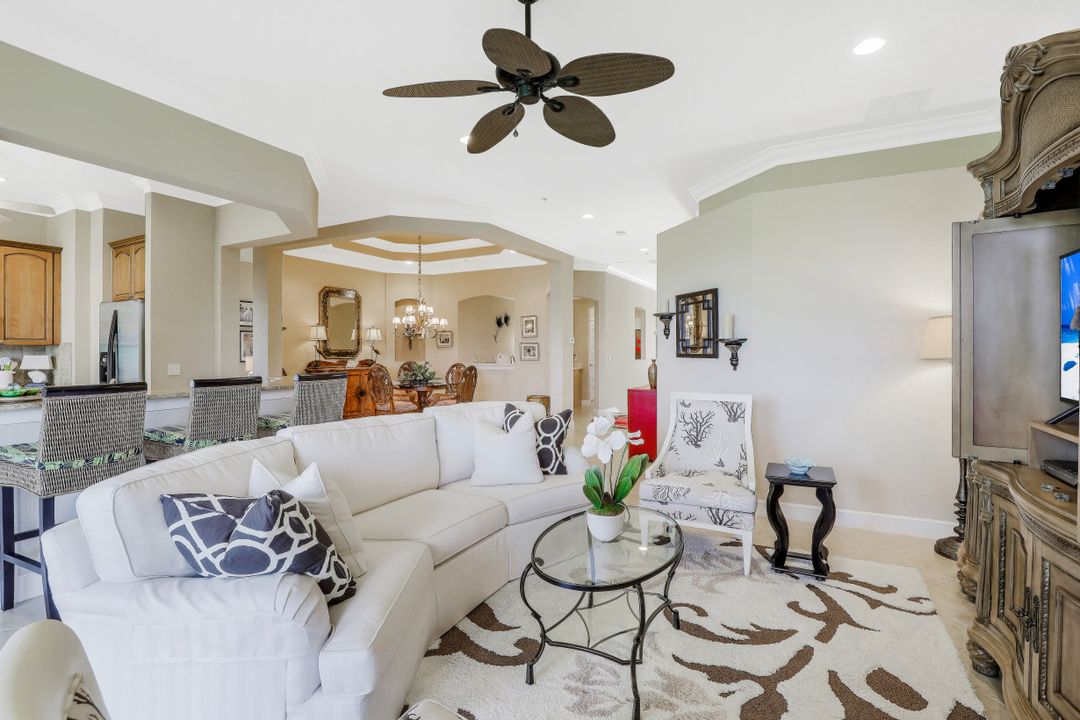 9201 Quartz Ln #202, Naples, FL 34120