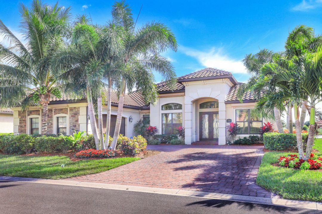 17201 Cherrywood Ct, Bonita Springs, FL 34135