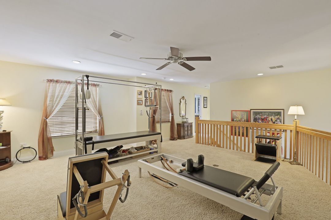 8831 Springwood Ct, Bonita Springs, FL 34135