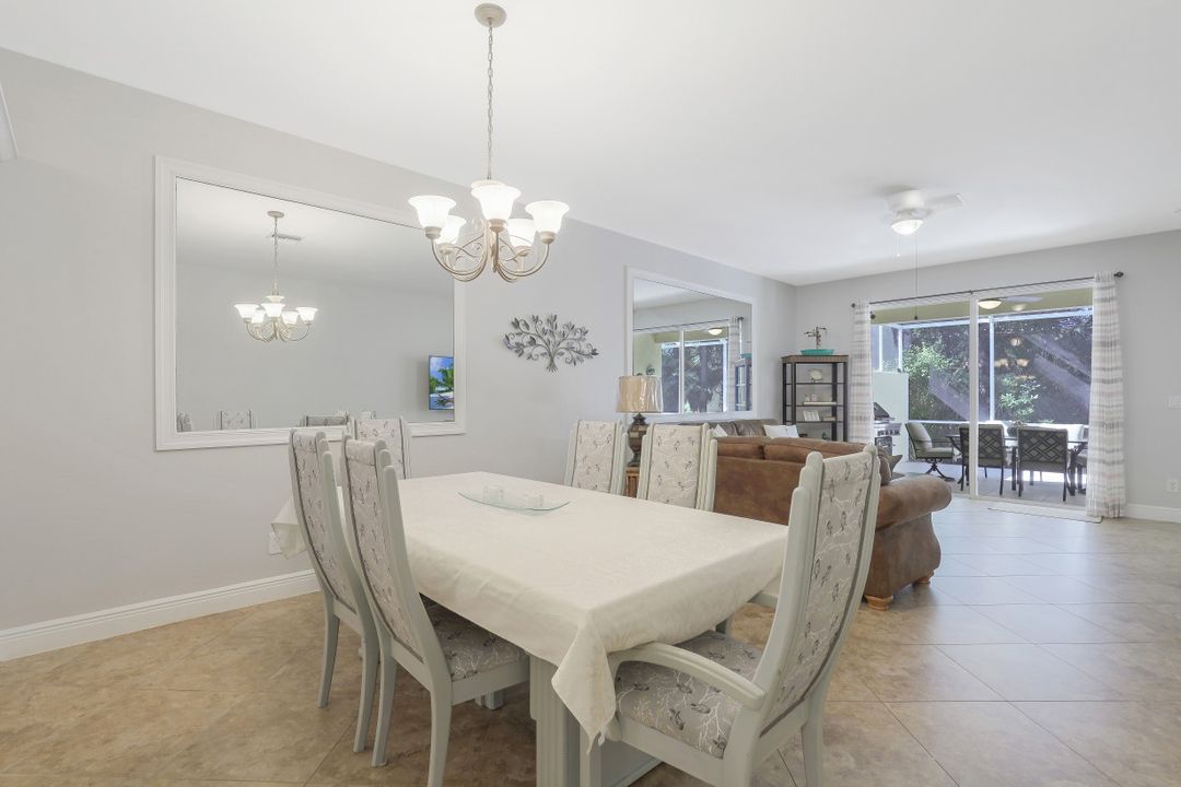 7782 Berkshire Pines Dr, Naples, FL 34104