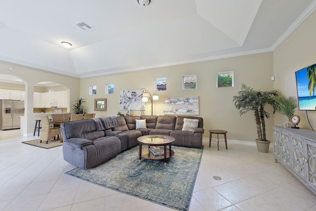 12535 Wildcat Cove Cir, Estero, FL 33928