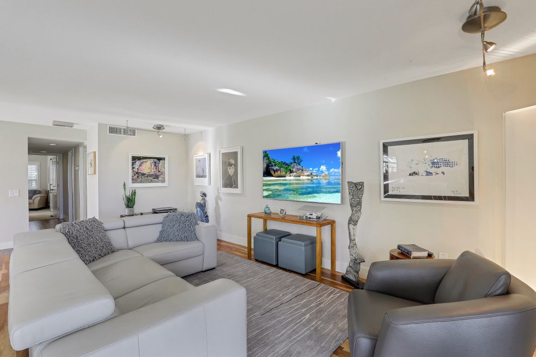 3300 Gulf Shore Blvd N #103, Naples, FL 34103