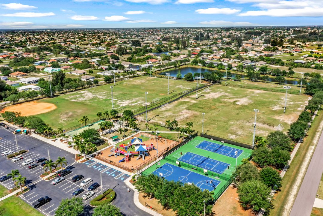 2105 NW 3rd Terrace, Cape Coral, FL 33993