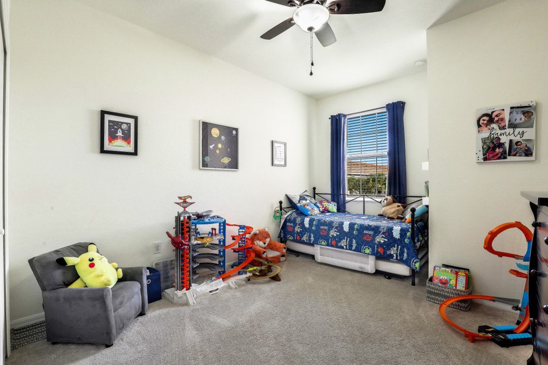 2630 Bloom Ln, Naples, FL 34120