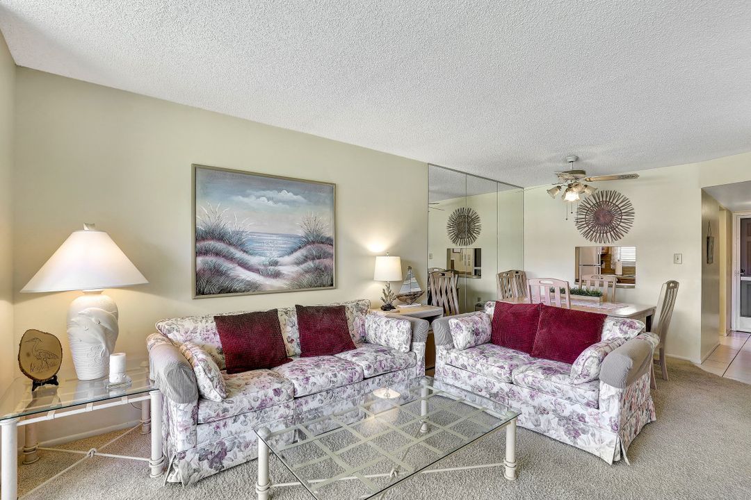 190 Turtle Lake Ct #203, Naples, FL 34105