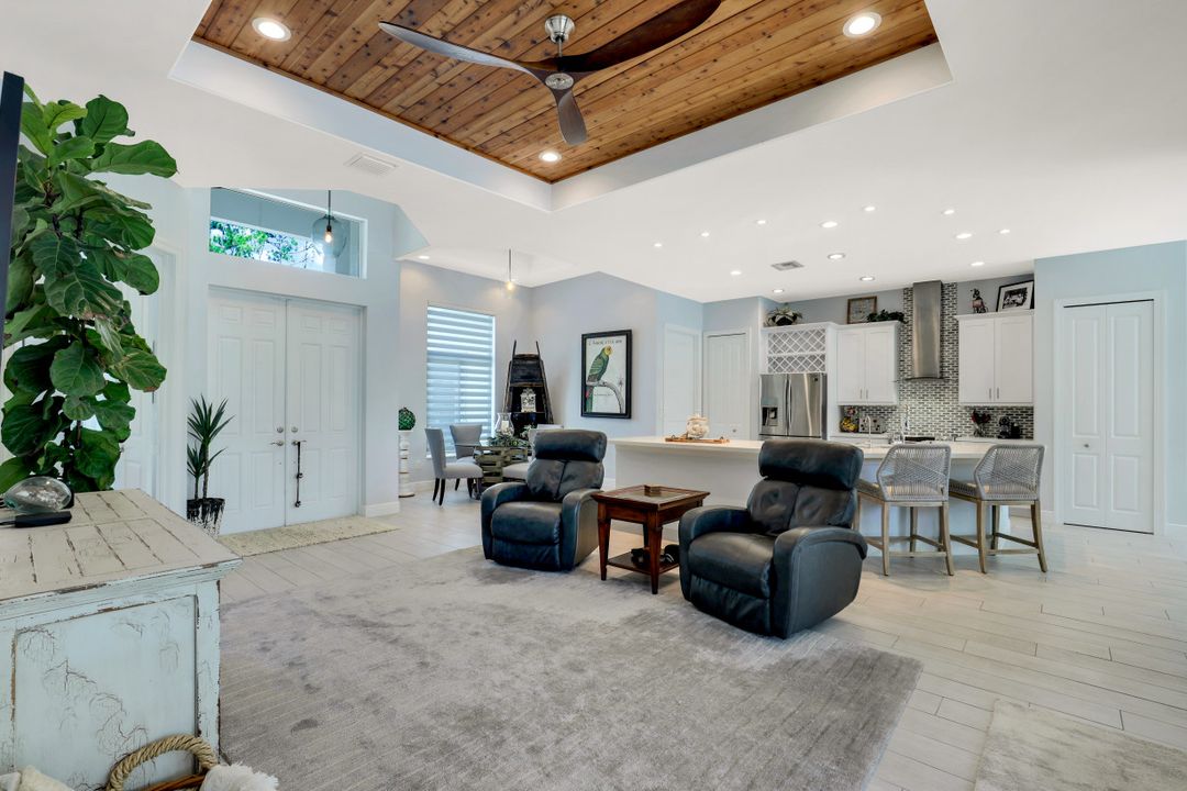 2112 16th St NE, Naples, FL 34120