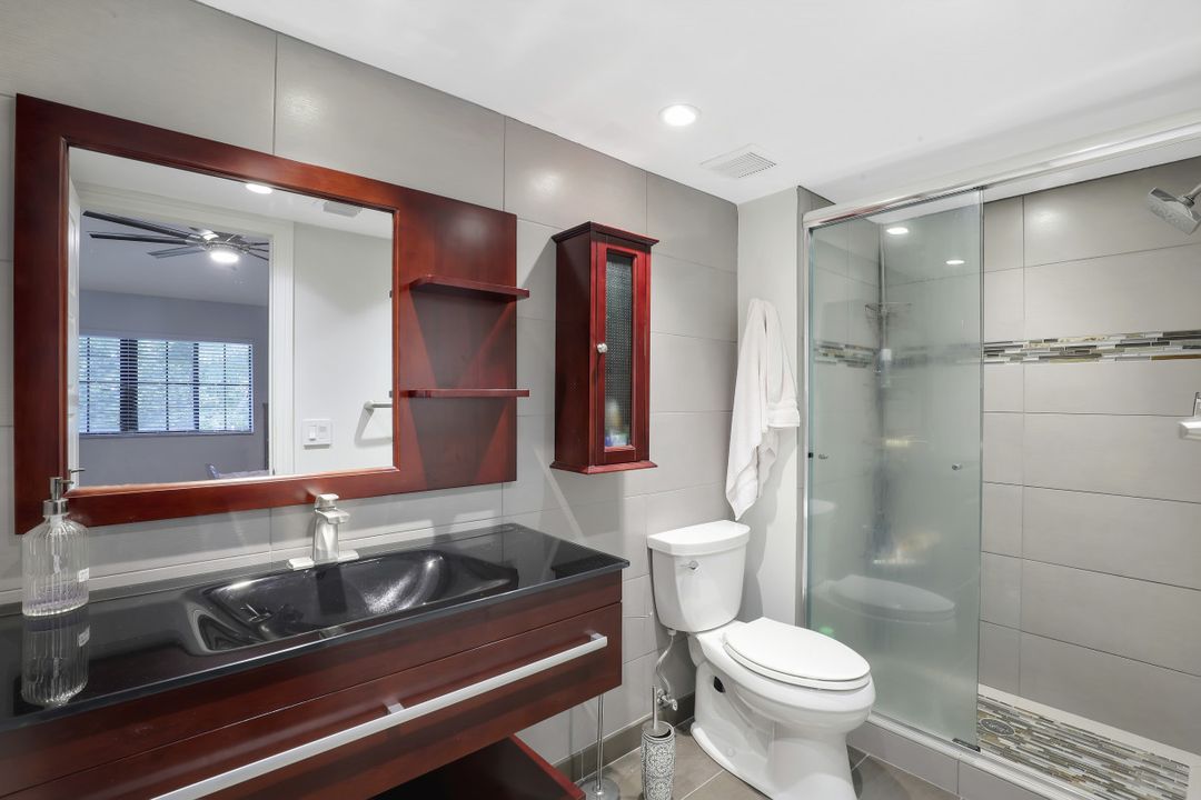 879 Meadowland Dr #O, Naples, FL 34108