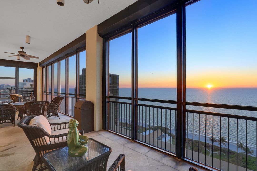 81 Seagate Dr #2001, Naples, FL 34103