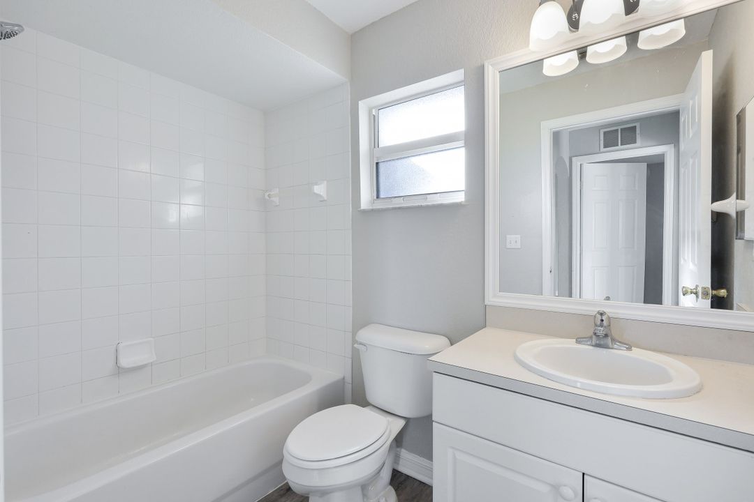 338 NE 23rd St, Cape Coral, FL 33909