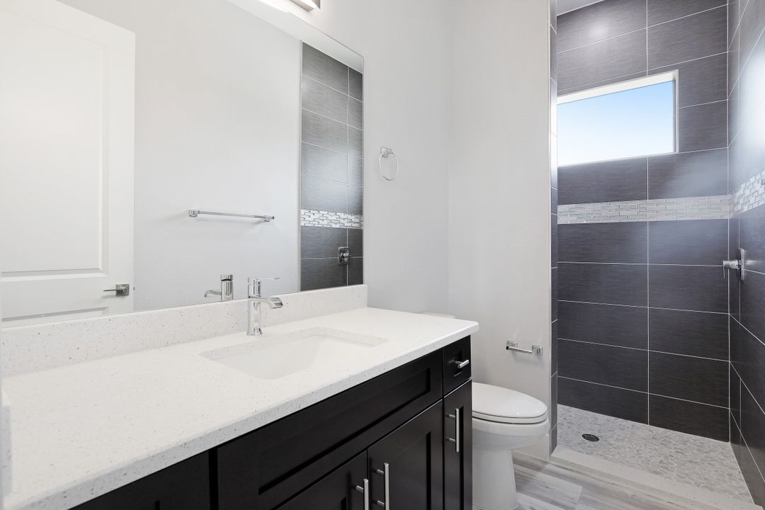 3400 W Gator Cir, Cape Coral, FL 33909