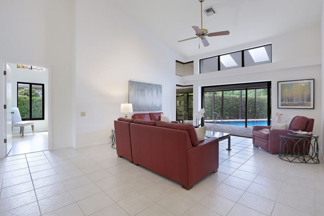 1380 Bald Eagle Dr, Naples, FL 34105