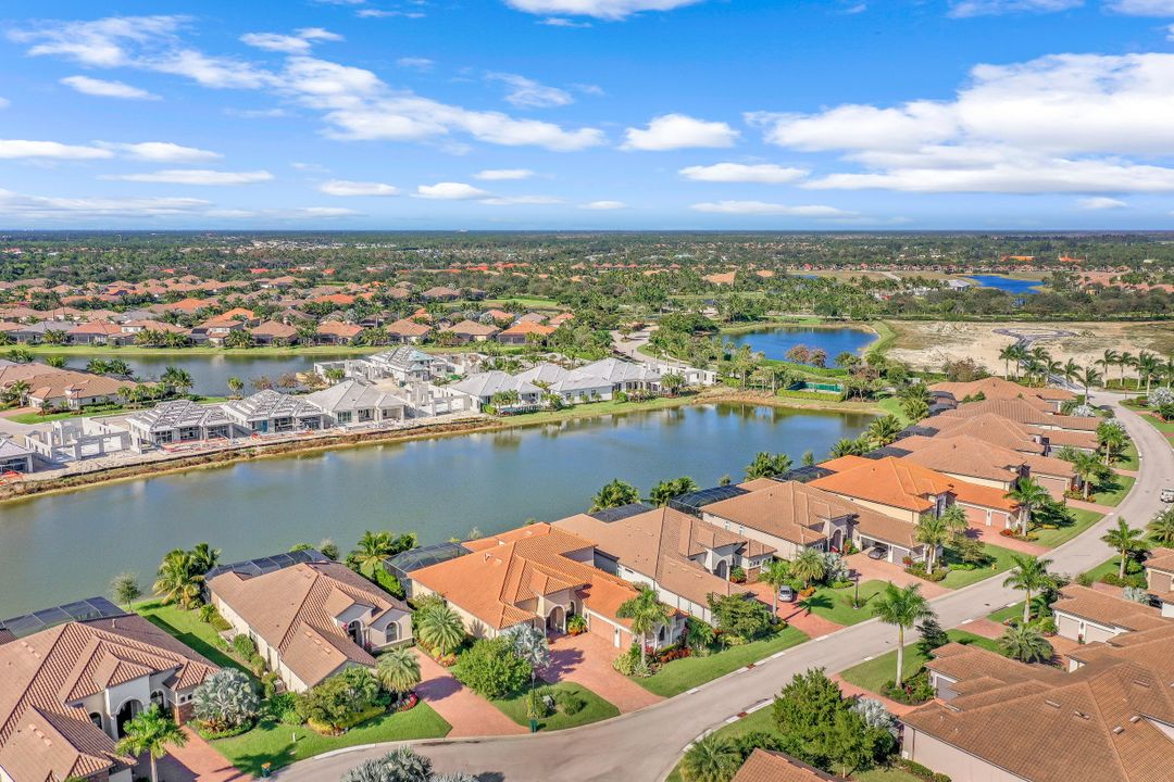 3341 Fanny Bay Ln, Naples, FL 34114