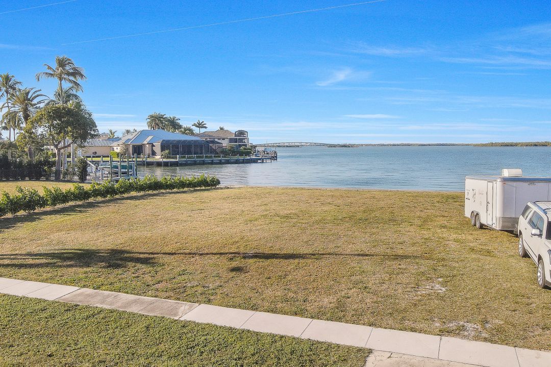 1878 Cascade Ct, Marco Island, FL 34145