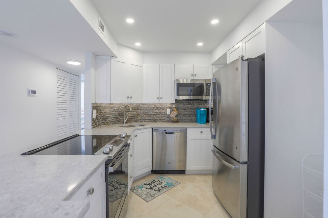 380 Seaview Ct #1907, Marco Island, FL 34145