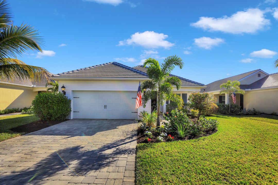19874 Coconut Harbor Cir, Fort Myers, FL 33908