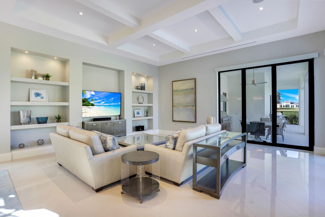 16439 Seneca Way, Naples, FL 34110