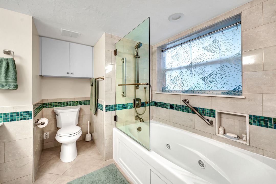 5501 Heron Point Dr #302, Naples, FL 34108