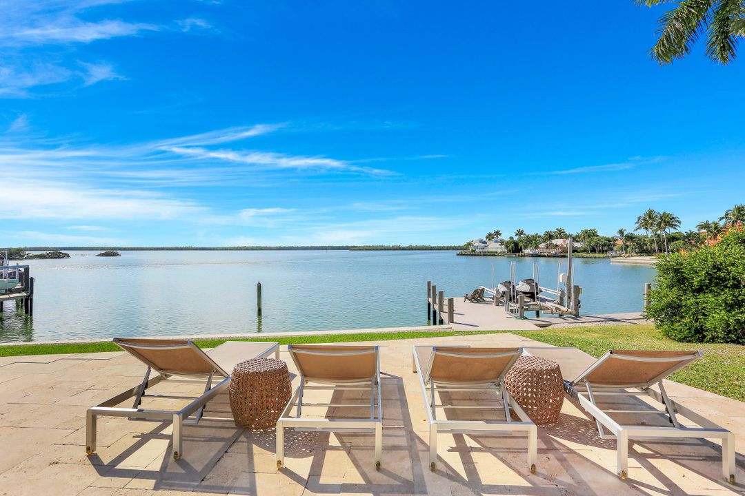 1028 W Inlet Dr, Marco Island, FL 34145