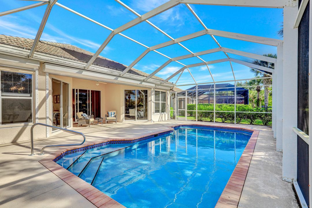 6474 Waverly Green Way, Naples, FL 34110